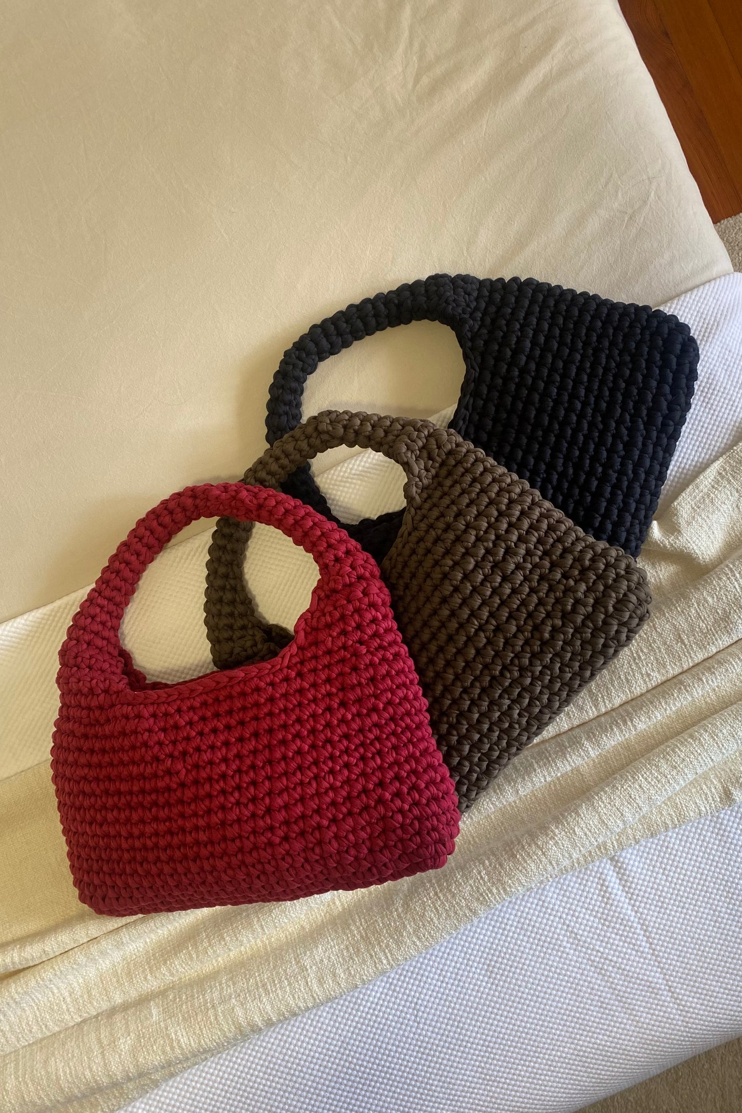 Moon Crochet Bag | Black